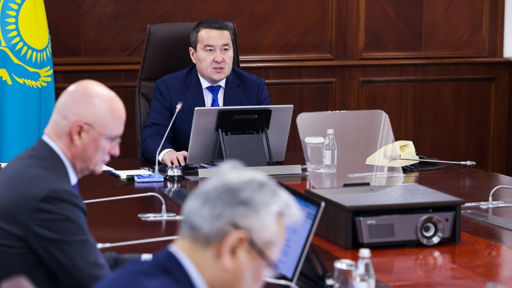 Alikhan Smailov Holds Interim Meeting of Foreign Investors Council